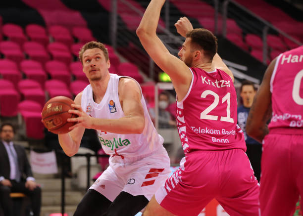 正是在这些 正是在这些